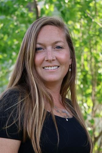 Emily Hanson, Clinic Manager