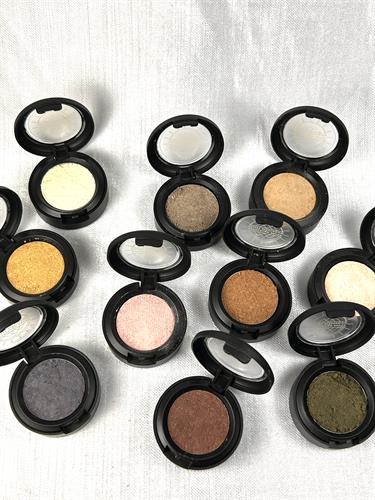So many universally flattering shades of eyeshadow- available in both Velvet and Luster.