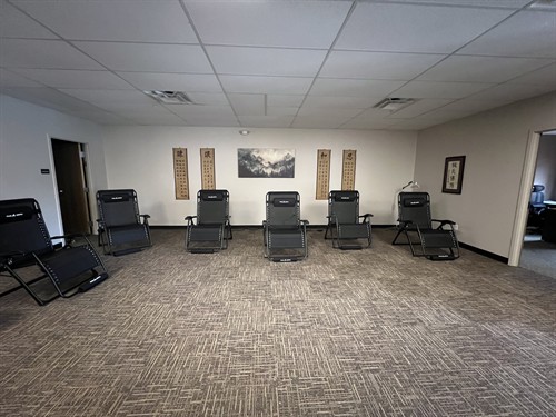 Semi-private acupuncture area
