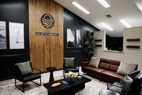 Gallery Image clinic_sitting_room.jpg