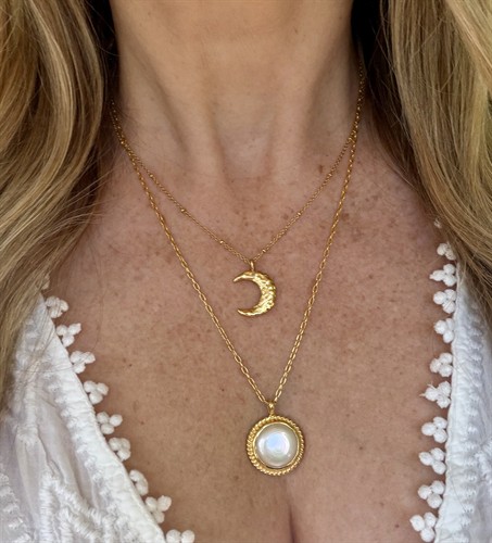 Artemis necklace by Agapee, satin matte gold plating 