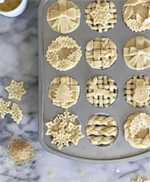 Harkness Edwards Vineyards: Holiday Mini Pie Decorating Class