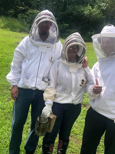New local bee farmers in Middletown 