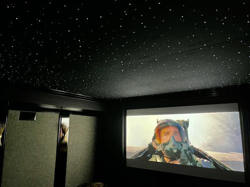 Gallery Image Projector_Screen_and_Starfield_Celing.jpg Gallery Image Projector_Screen_and_Starfield_Celing.jpg