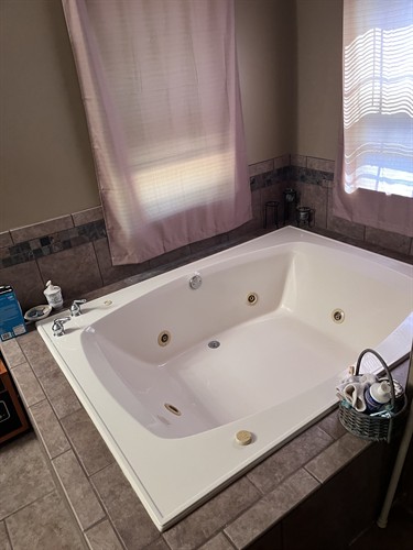 Gallery Image IMG_3817.jpeg