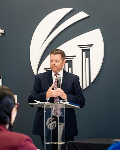 Gallery Image GoveStriveCeremony-19.jpg