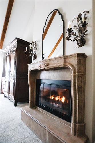 Relaxing fireplaces adorn each guestroom