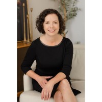 Amy Burnett Earns Coldwell Banker Global Luxury® Certification