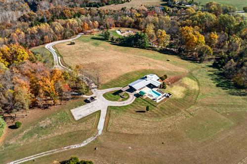 Gallery Image 10-web-or-mls-4170-stewart-ln.jpg