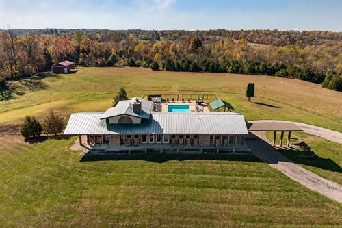 Gallery Image 4-web-or-mls-4170-stewart-ln.jpg