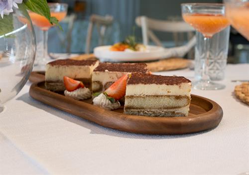 Gallery Image DSC09975.jpg