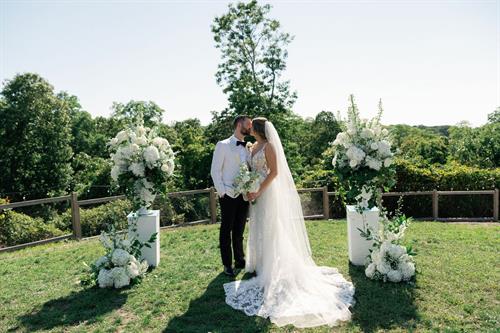 Gallery Image GwenandBrian-weddingdaybyAshleyTeresa-18.jpg