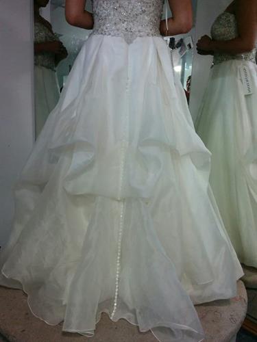 busstled bridal skirt