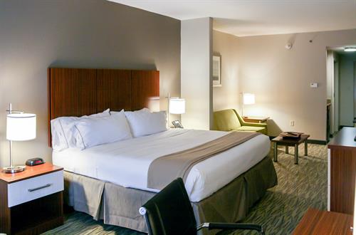 Gallery Image Holiday_Inn_Express_and_Suites_016.jpg