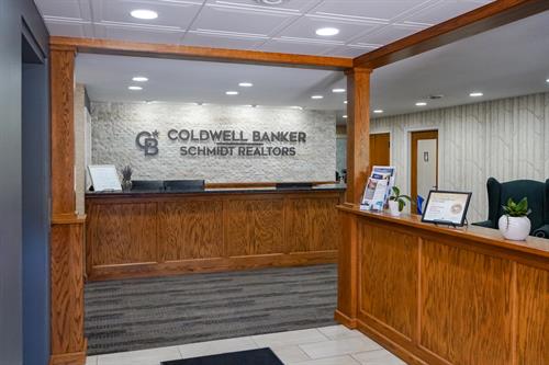 Coldwell Banker Schmidt Lobby