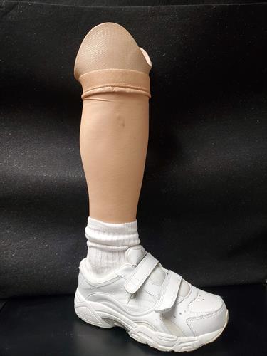 Custom Below Knee Prosthesis with Cosmetic Shape