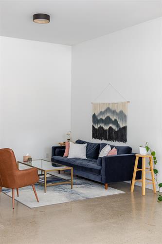 Gallery Image studio_jan_2025-6059(1).jpg