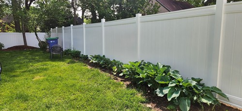White Vinyl Privacy Fence - Residential Vinyl Privacy