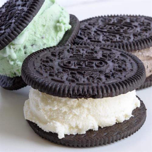 Gallery Image Ice_Cream_Sandwich_-_Social_Media_1.jpg