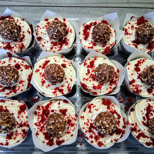 Ferrero Rocher Chocolate Cupcakes