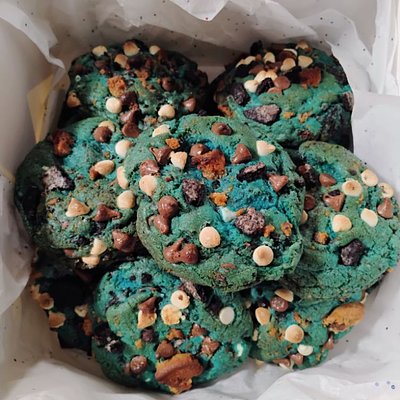 Monster Cookies