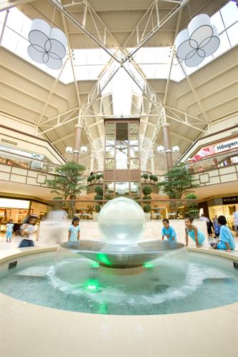 Center Court Fountain