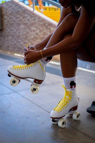 Specializing in custom skates from Riedell, Moxi, Sure Grip and more. Image by @olas.y.tajadas 