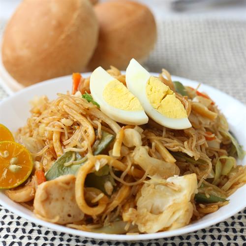 Pancit Miki Bihon, always cooked to order