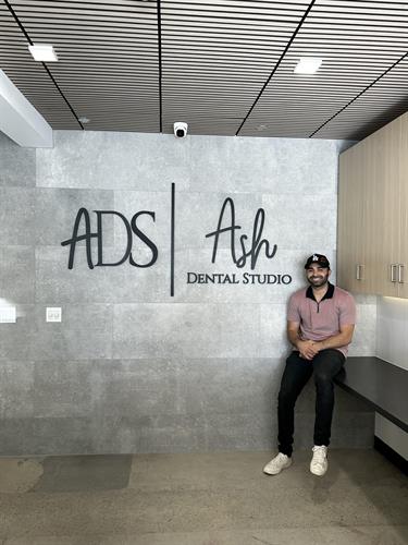 Gallery Image Me_and_Logo.jpg