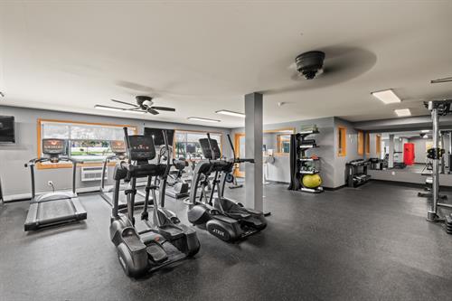 Gallery Image Valley_View_Fitness_Center_02.jpg