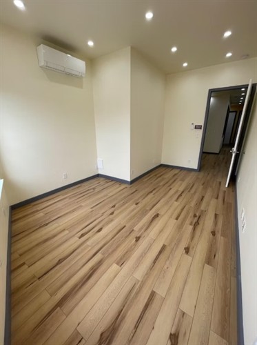 Gallery Image Office_Suite_1.jpg