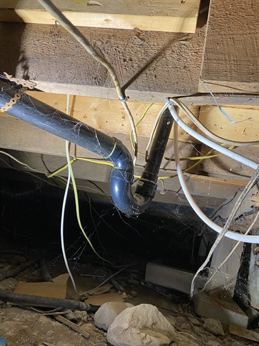 Are your pipes clogged? Call us for all plumbing issues related to drainage!