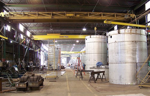 Gallery Image Vessel_Shop_Production-Oxy_Geismer_Tanks_in_process.jpg
