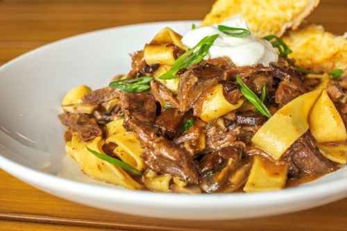 Gallery Image beefstroganoff7.jpg