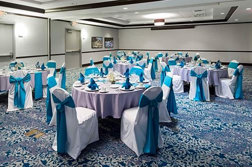 Gallery Image HGI_Ballroom.jpg