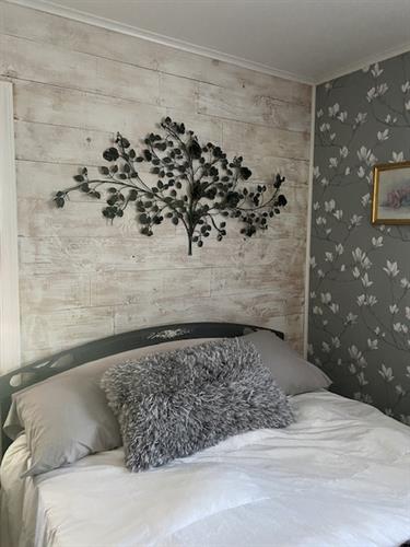 Shiplap feature walls…and wallpaper