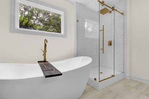 master bathroom 2