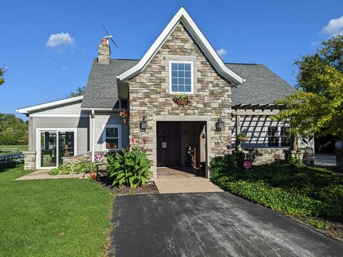 Gallery Image Chateau-front.jpg