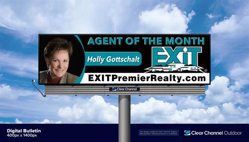 agent of the month Holly Gottschalt