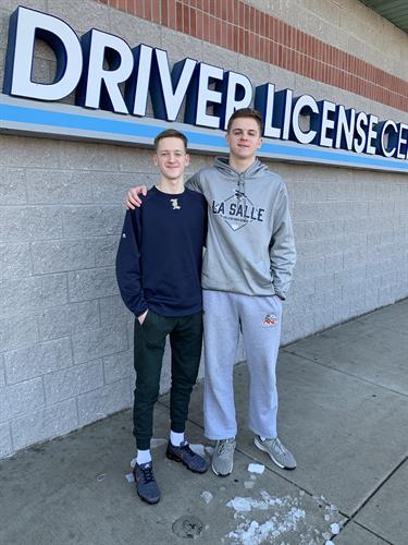 Twins! 2 safe aware defensive drivers