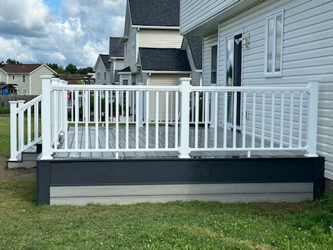 New Build Deck using Deckorators decking.