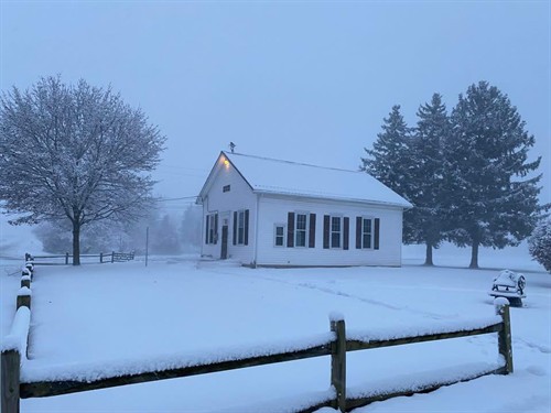 Gallery Image school_house_in_winter.jpg