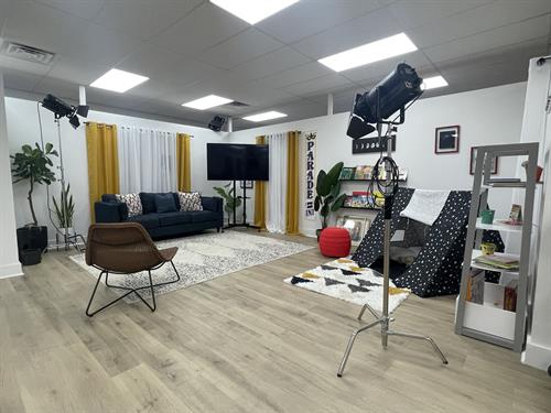 Insight Studios Photography and Video Family Room Set