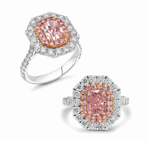 Ring with 1.53 carat fancy orangery pink diamonds in 18k white and rose gold. 