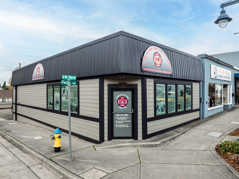 Gallery Image Front_of_building_2025.jpg