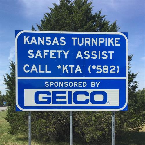 We understand roadway incidents happen. The KTA Safety Assist program, sponsored by GEICO, utilizes a fleet of dedicated vehicles operated solely by Kansas Turnpike personnel to provide free initial roadside assistance to motorists on busy sections of the Kansas Turnpike.