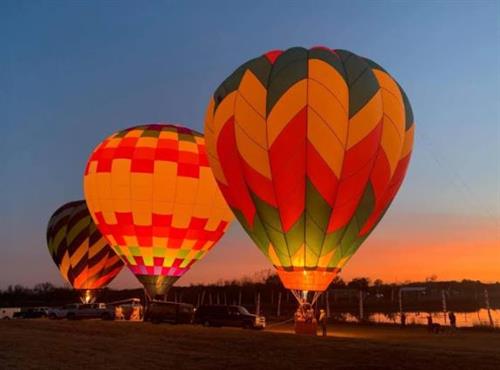 Twisted Flying Hot Air Balloon Glow May/Oct