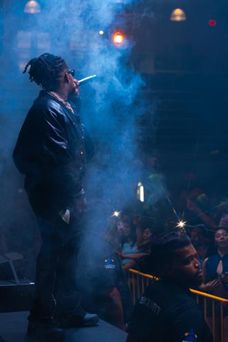 Gallery Image 7IV02110.jpeg