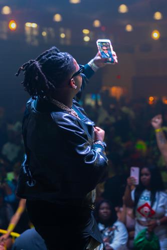 Gallery Image 7IV02237.jpeg