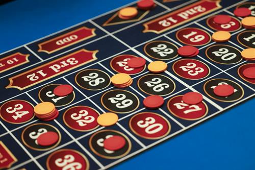 Bets placed on an Aces Up roulette table